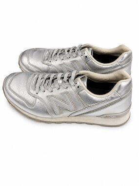 New Balance Metallic Silver Classic Retro Sneakers Size 7.5 Women's